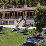 Arena Le Refuge Hotel 3*