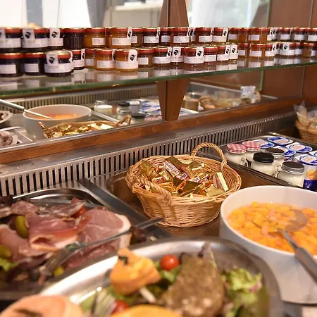 Hotel Arena Restaurant Le Refuge 3*