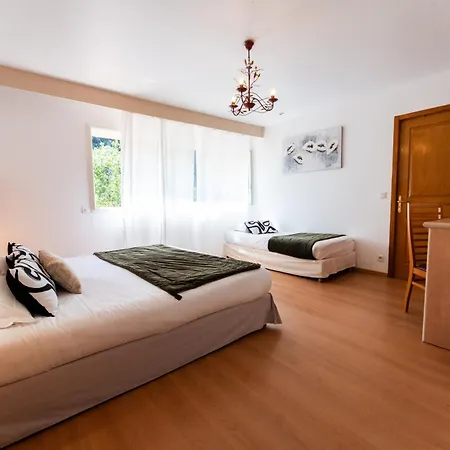 Arena Le Refuge فندق