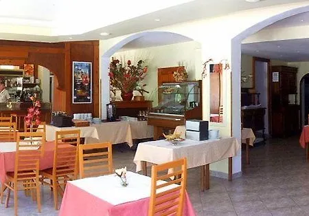 Hotell Arena Le Refuge