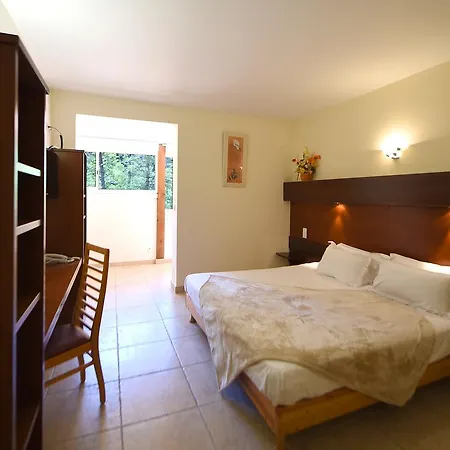 Hotel Arena Le Refuge 3*