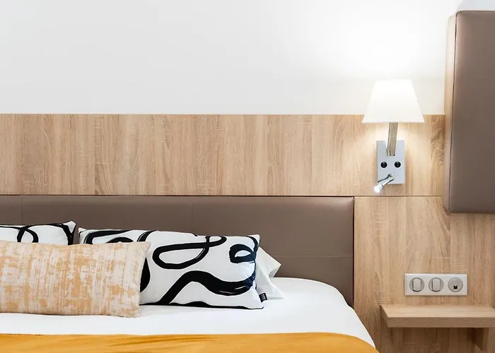 Arena Le Refuge 3* Corte (Corsica)